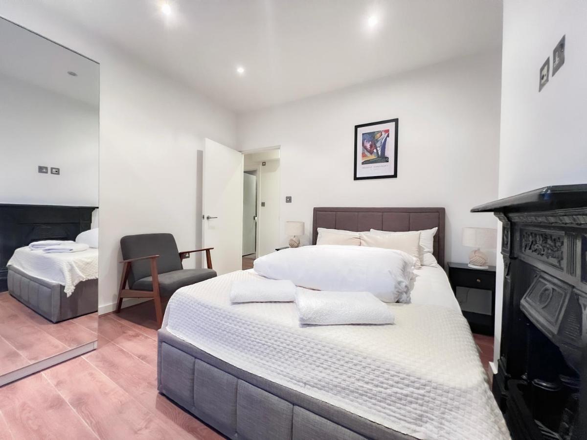 Prime Location Camden Luxury Apt Sleeps 6 Londen Buitenkant foto